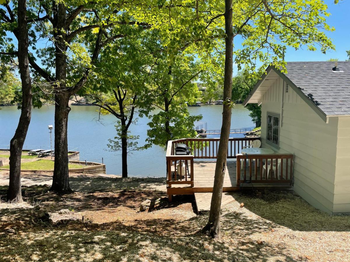 אגם אוזרק Lakeshore Fishing Cabin #5 מראה חיצוני תמונה
