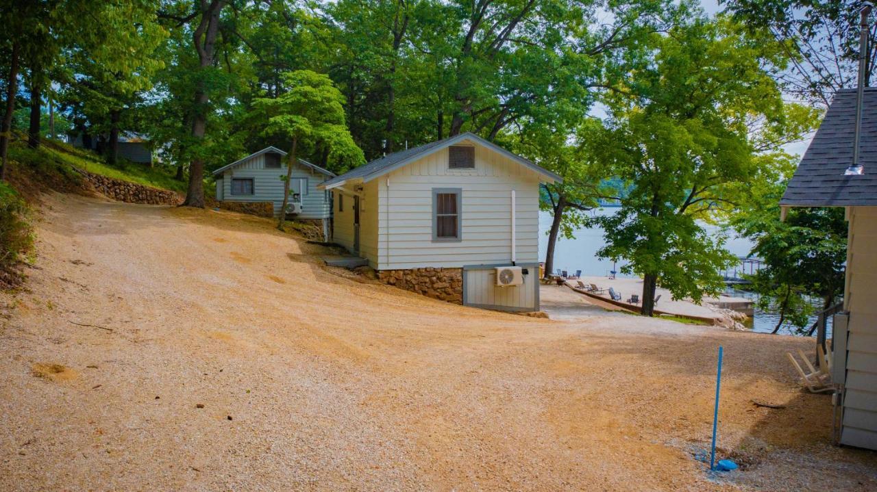 אגם אוזרק Lakeshore Fishing Cabin #5 מראה חיצוני תמונה