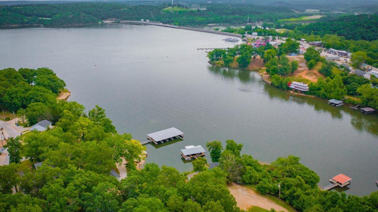 אגם אוזרק Lakeshore Fishing Cabin #5 מראה חיצוני תמונה